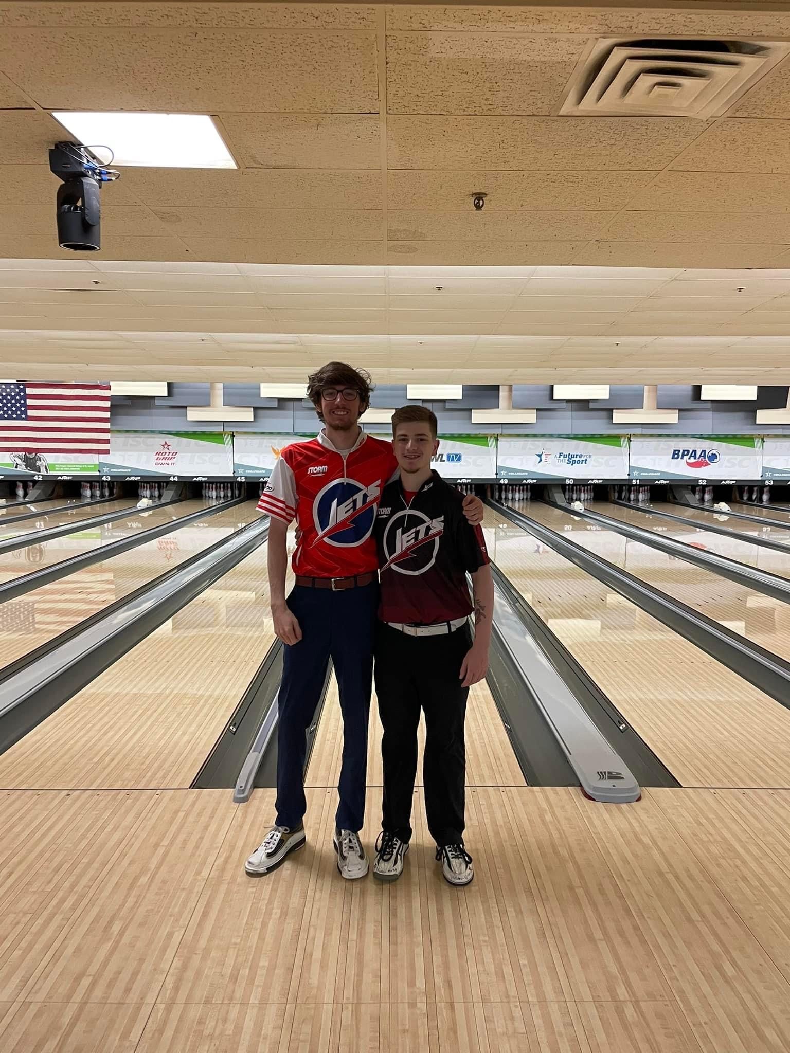Two from men's bowling qualify for nationals